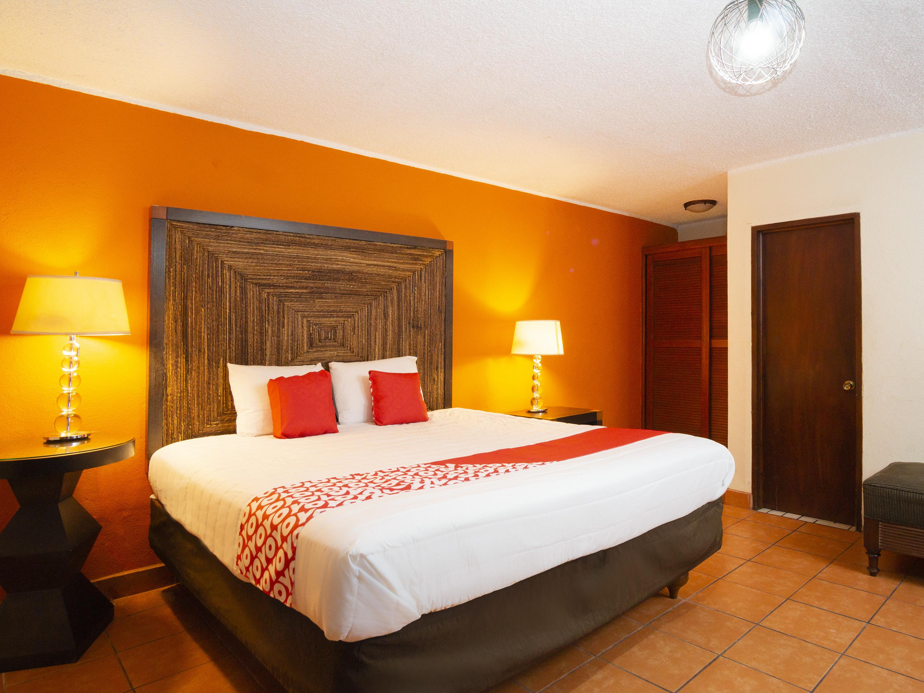 Oyo Hotel Hacienda Don Luis, Rosarito Exteriér fotografie A typical OYO hotel room