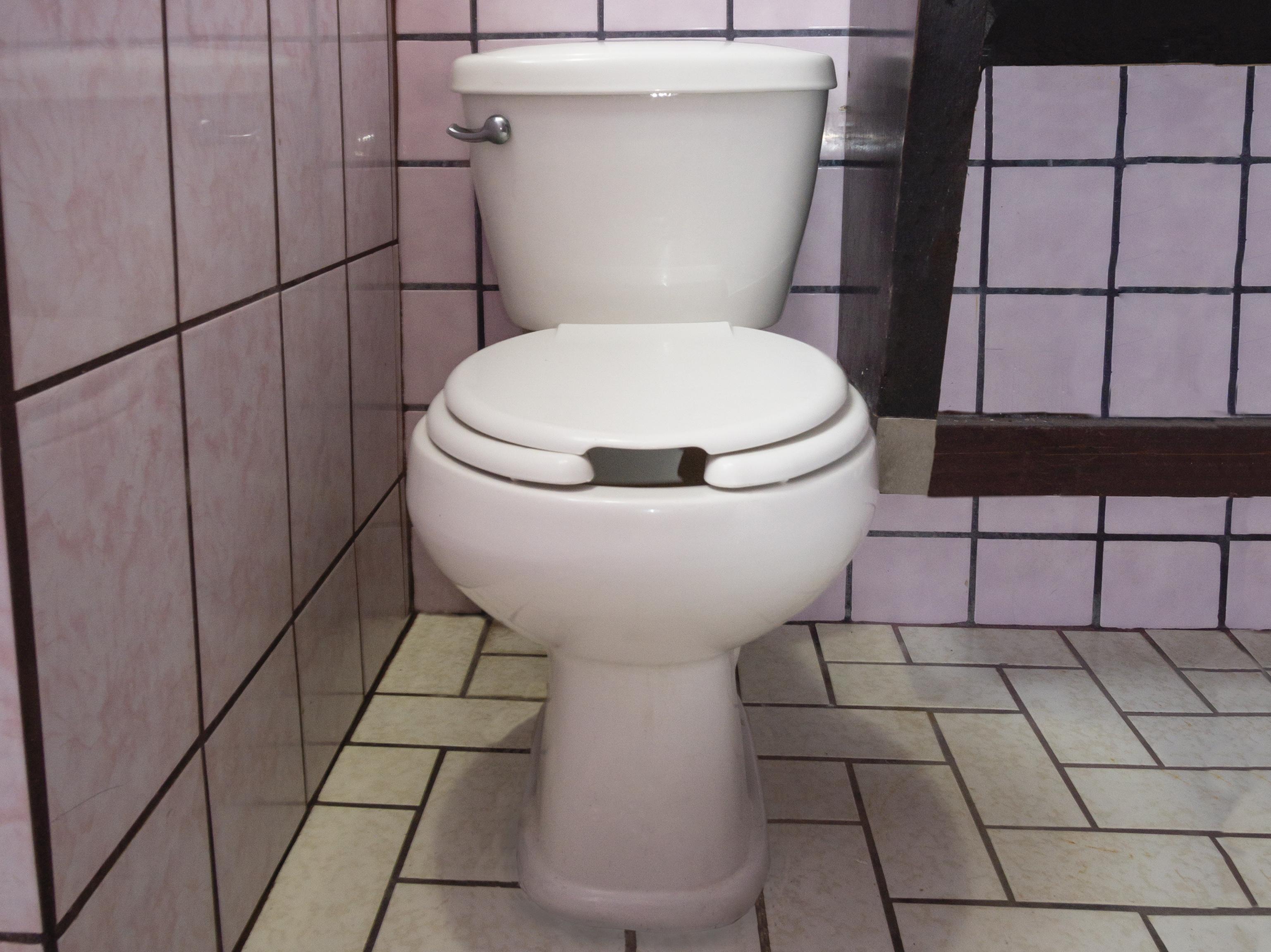 Oyo Hotel Hacienda Don Luis, Rosarito Exteriér fotografie A two-piece water closet