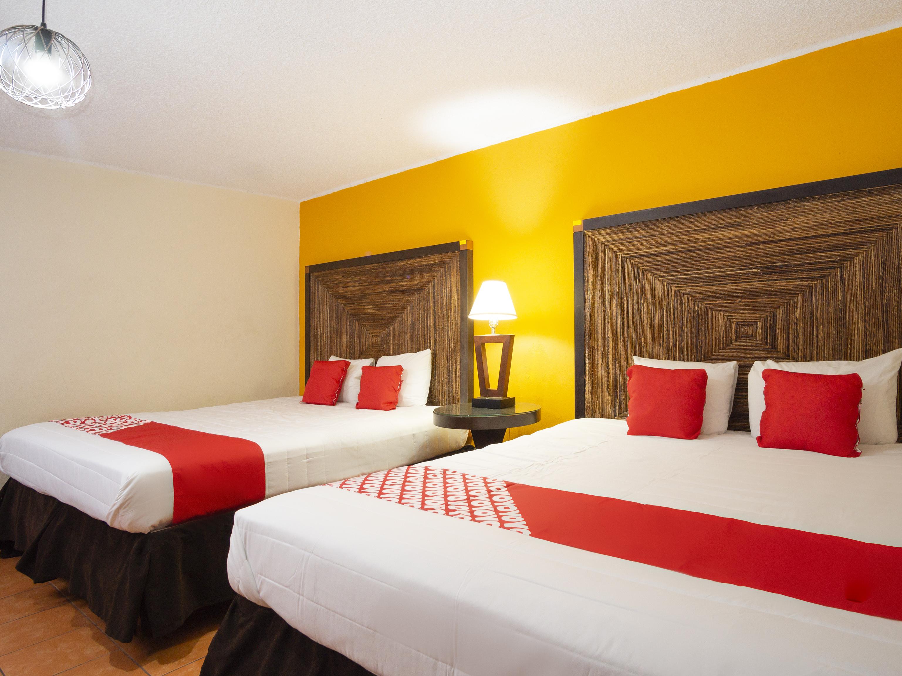 Oyo Hotel Hacienda Don Luis, Rosarito Exteriér fotografie A typical OYO hotel room